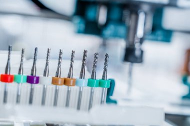 Kesme araçları... CNC değirmen kesme makinesi .