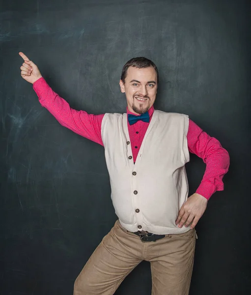 Grappige Vintage Stijl Knappe Man Dansen Schoolbord Achtergrond — Stockfoto