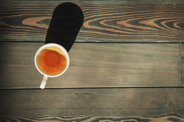 Tasse Thé Sur Fond Vieux Plancher Bois Lumière Soleil — Photo