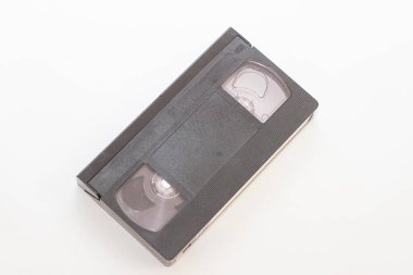 Beyaz arkaplandaki Vhs video standart kaseti