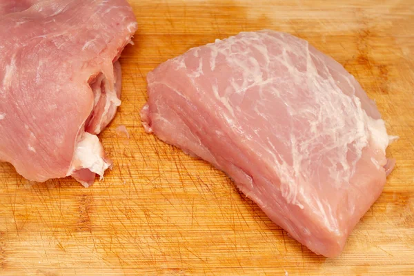 Gesneden Stuk Vers Vlees Een Houten Plank — Stockfoto