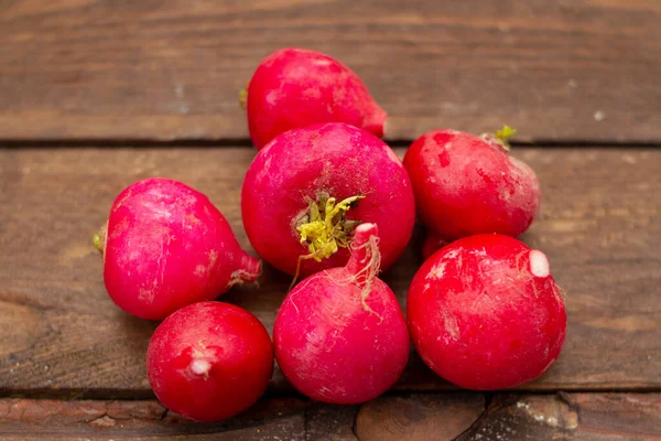 Fresh Red Radish Wooden Table — Stock Photo, Image