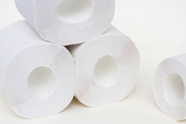 Rollen Toilettenpapier Auf Weiß Papierstapel Angst Vor Coronavirus — Stockfoto