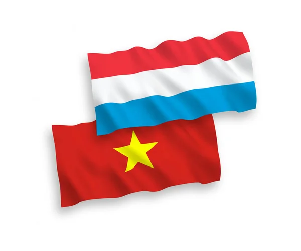 하얀 배경에 있는 베트남 과 룩셈부르크의 깃발 — 스톡 벡터