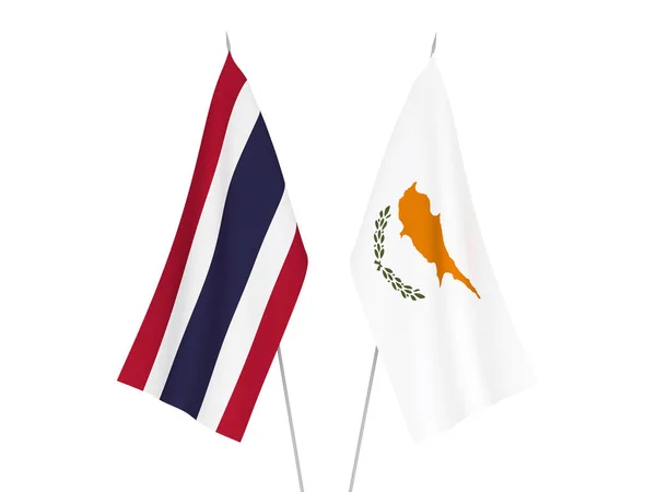 Σημαίες Ταϊλάνδης και Κύπρου — Φωτογραφία Αρχείου