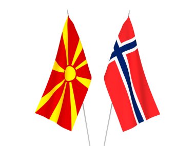 Norveç ve Kuzey Makedonya bayrakları