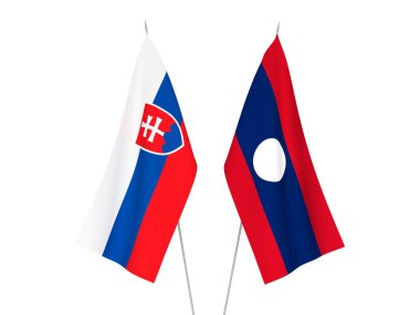 Laos ve Slovakya bayrakları