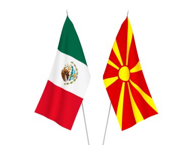 Kuzey Makedonya ve Meksika bayrakları