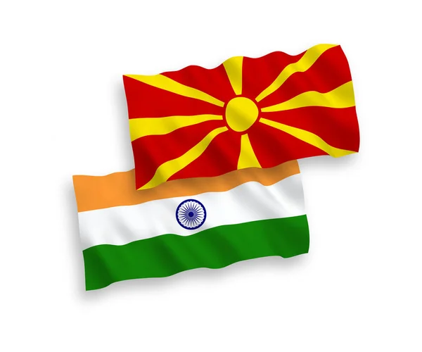Beyaz arka planda Hindistan ve Kuzey Makedonya bayrakları — Stok Vektör