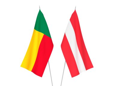 Benin ve Avusturya bayrakları