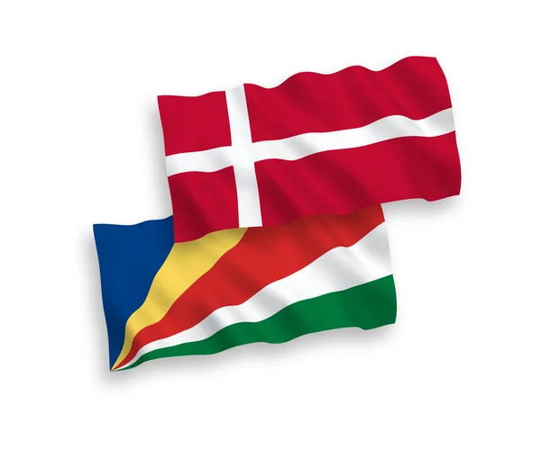Флаги Дании и Сейшельских островов на белом фоне — стоковый вектор