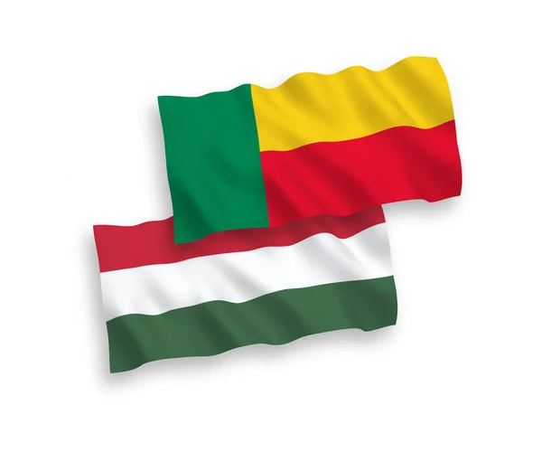 Flags of Benin and Hungary on a white background — Stock Vector