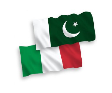 Beyaz arka planda İtalya ve Pakistan bayrakları