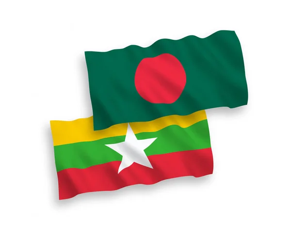 Bandeiras de Bangladesh e Mianmar sobre fundo branco — Vetor de Stock