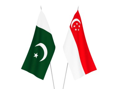 Pakistan ve Singapur bayrakları