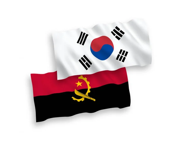 Bandiere della Corea del Sud e dell'Angola su sfondo bianco — Vettoriale Stock