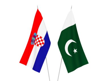 Hırvatistan ve Pakistan bayrakları