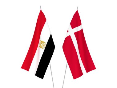 Mısır ve Danimarka bayrakları