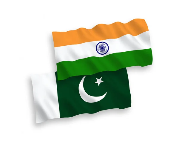 Bandeiras da Índia e do Paquistão em um fundo branco — Vetor de Stock