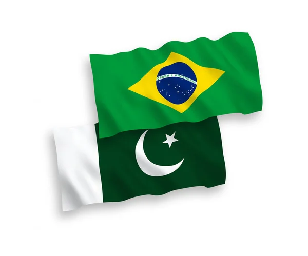Flaggor i Brasilien och Pakistan på en vit bakgrund — Stock vektor