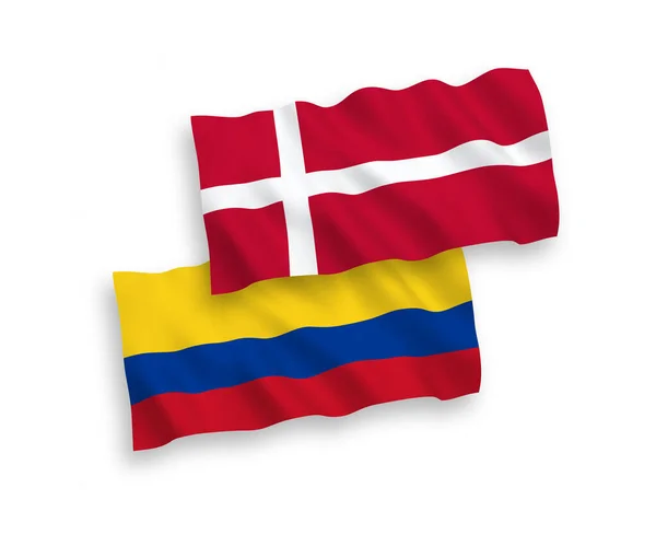 Banderas de Dinamarca y Colombia sobre fondo blanco — Archivo Imágenes Vectoriales