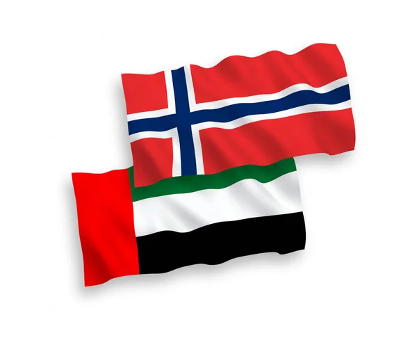 Σημαίες της Νορβηγίας και των Ηνωμένων Αραβικών Εμιράτων σε λευκό φόντο — Διανυσματικό Αρχείο