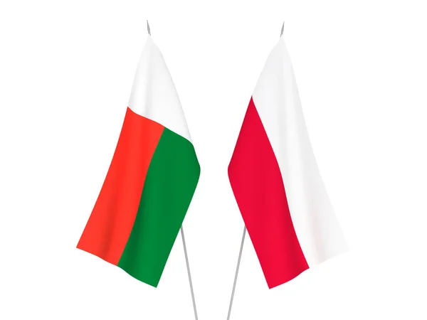 Nationale Stoffen Vlaggen Van Madagaskar Polen Geïsoleerd Witte Achtergrond Weergave — Stockfoto