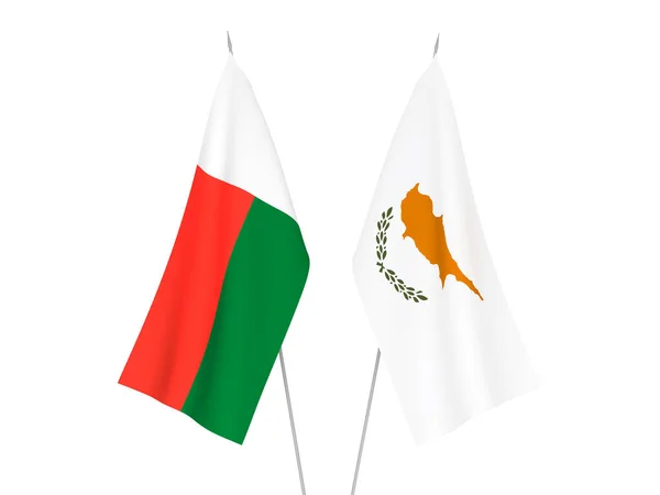 마다가스카르와 키프로스의 깃발들은 바탕에 떨어져 있었다 렌더링 — 스톡 사진