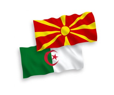 Cezayir ve Kuzey Makedonya 'nın ulusal taşıyıcı kumaş bayrakları beyaz zemin üzerinde izole edildi. 1 'e 2 oranında.