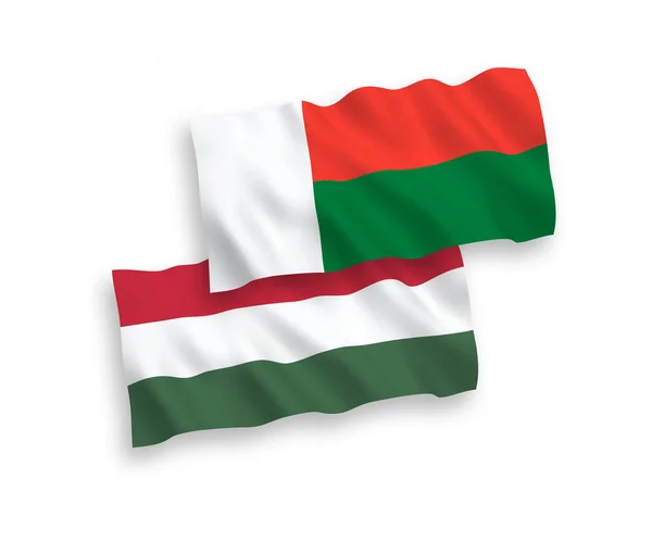 Національні Векторні Хвильові Прапори Мадагаскару Угорщини Ізольовані Білому Тлі Пропорція — стоковий вектор