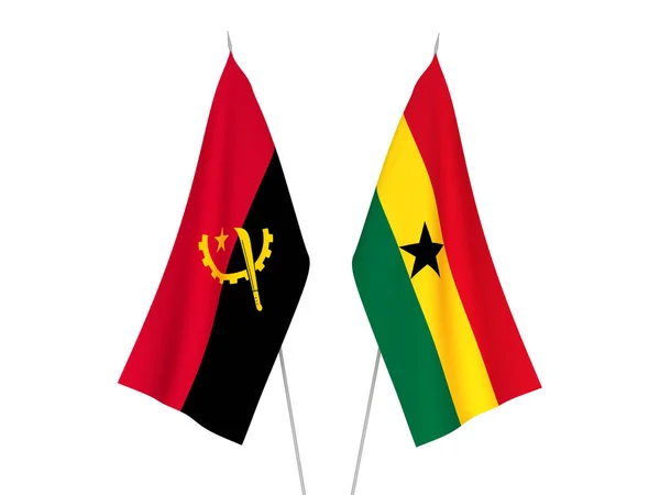 アンゴラとガーナの国旗は白地に隔離されている 3Dレンダリング図 — ストック写真