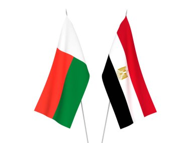 Mısır ve Madagaskar bayrakları