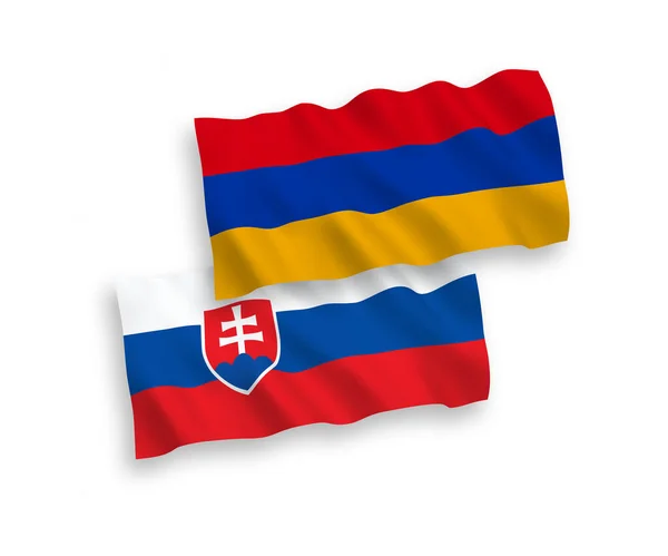 하얀 배경에 있는 슬로바키아와 아르메니아의 깃발 — 스톡 벡터