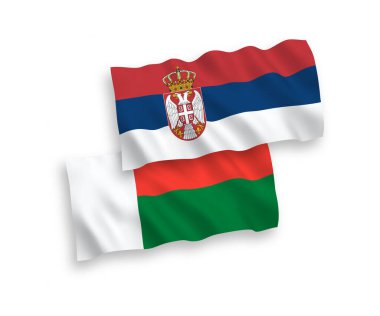 Madagaskar ve Sırbistan 'ın ulusal taşıyıcı kumaş bayrakları beyaz zemin üzerinde izole edildi. 1 'e 2 oranında.
