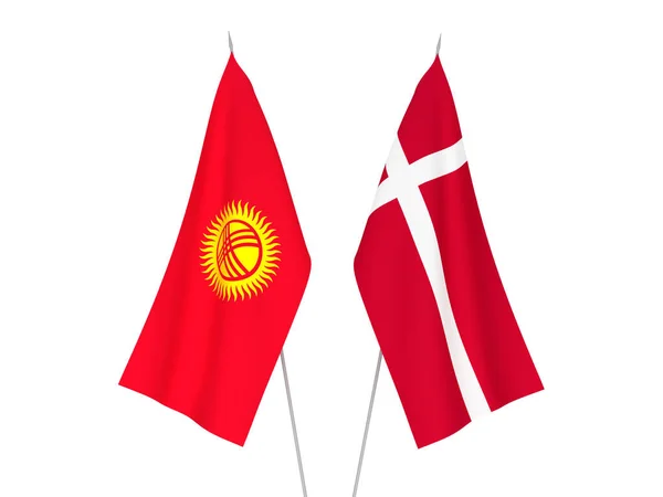 Flagi Kirgistanu i Danii — Zdjęcie stockowe