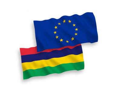 Avrupa Birliği ve Mauritius 'un ulusal taşıyıcı kumaş bayrakları beyaz arka planda izole edildi. 1 'e 2 oranında.