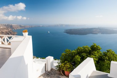 Yunanistan 'ın Santorini adasında beyaz mimari.