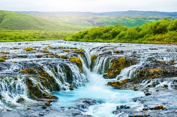 Bruarfoss vodopád v jižním Islandu — Stock fotografie