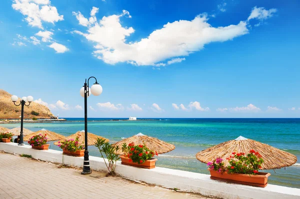Beautiful sea coast in Georgioupolis, Crete island, Greece — Stock Photo, Image
