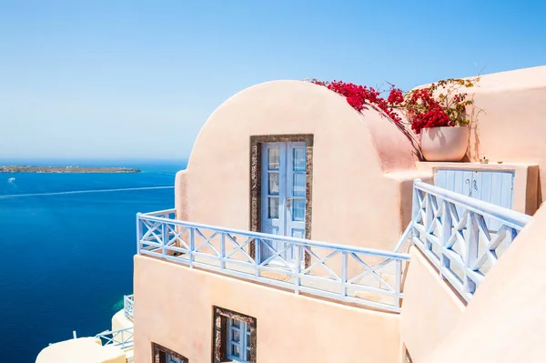 Santorini Island, Yunanistan güzel mimari. — Stok fotoğraf