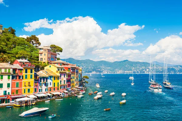 Costa do mar em Portofino, Italia — Fotografia de Stock