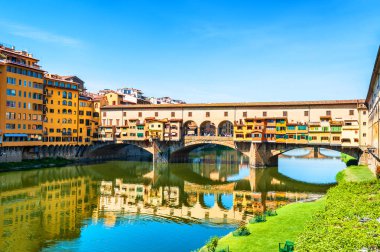Ünlü dönüm noktası Ponte Vecchio, Florence, İtalya. 