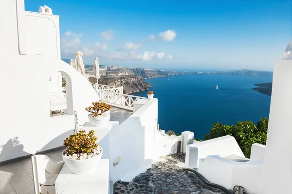 Architettura bianca sull'isola di Santorini, Grecia. — Foto Stock