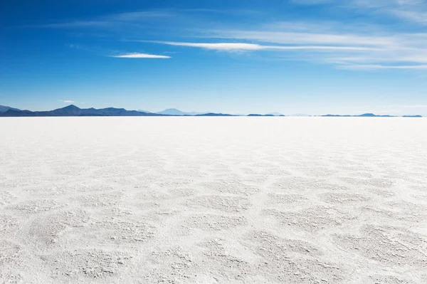 Salt flat Salar de Uyuni, Altiplano, Bolivia