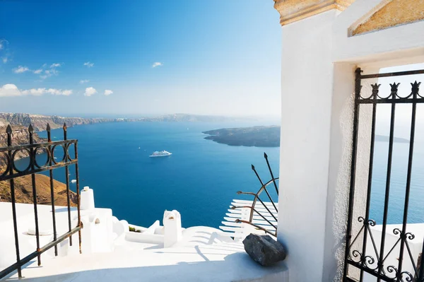 White architecture on Santorini island, Greece. — Stock Photo, Image