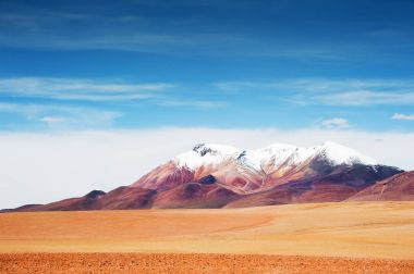 Çöl ve dağlar Altiplano, Bolivya Platosu üzerinde