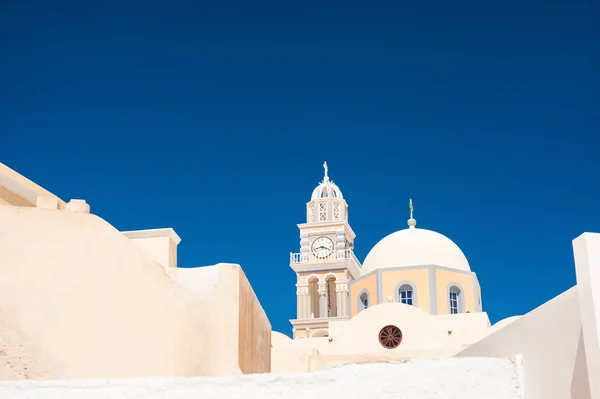 Kostel na ostrově santorini, Řecko. — Stock fotografie