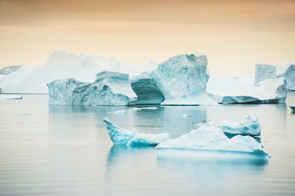 Айсбергів в Ґренландія — стокове фото