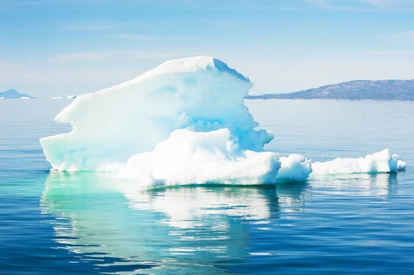 Jéghegyek a grönlandi — Stock Fotó