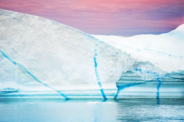 Grande iceberg na Groenlândia — Fotografia de Stock